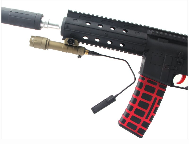 SF M600U Scout Light LED 500 Lumens CREE XP-G R5 Hunting Torch Flashlight